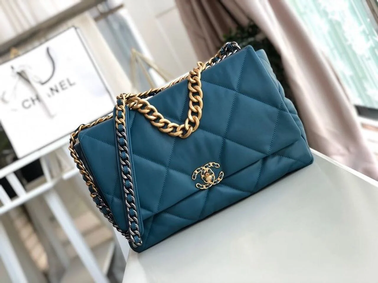 Chanel 19 Maxi Handbag Teal For Women, Women’s Bags, Shoulder And Crossbody Bags 14in/36cm AS1162
