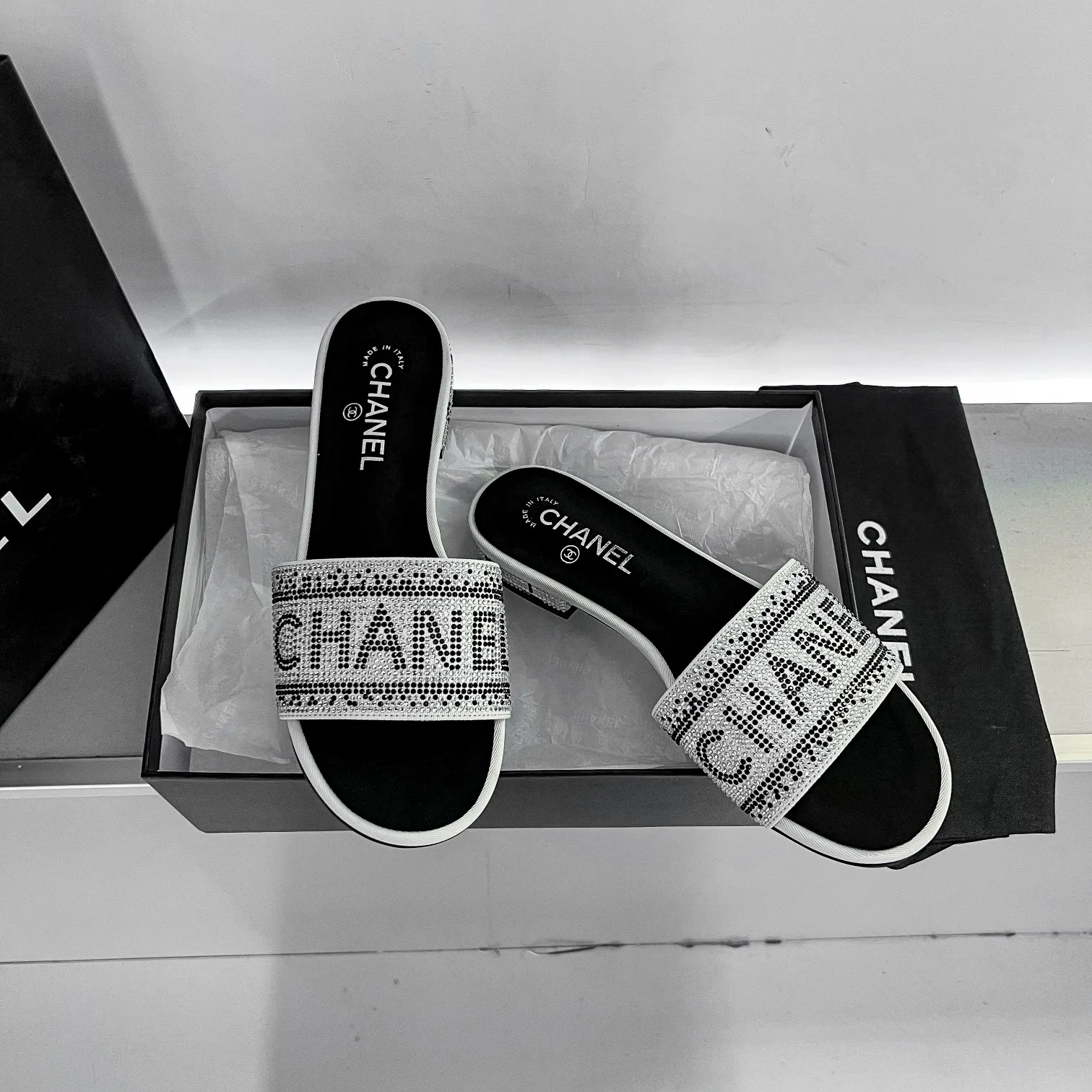 CC new arrival blingbling diamond slippers