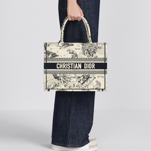 MEDIUM  BOOK TOTE