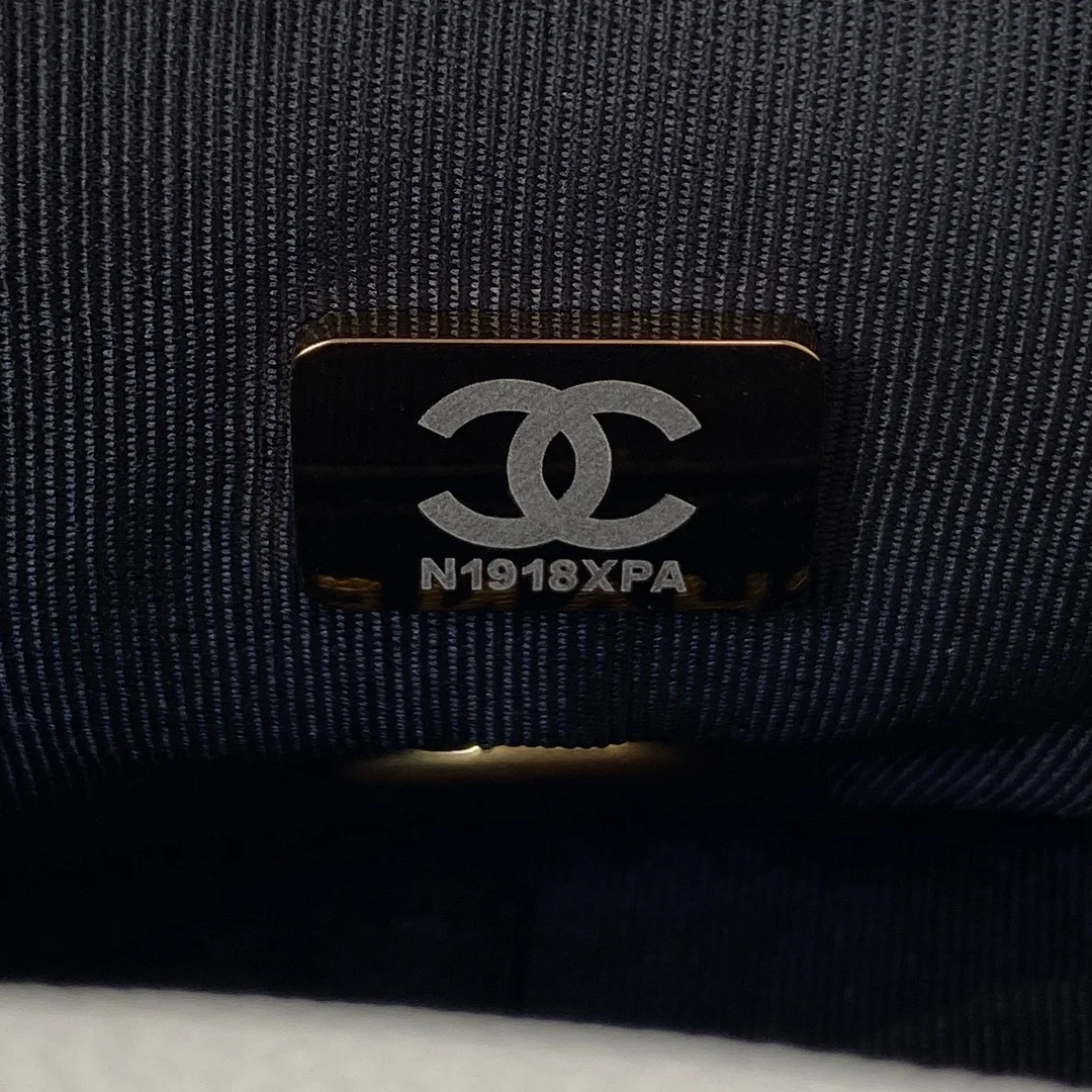 Chanel Mini Flap Bag With Top Handle Gold Hardware White For Women, Women’s Handbags, Shoulder Bags 7.9in/20cm AS2431