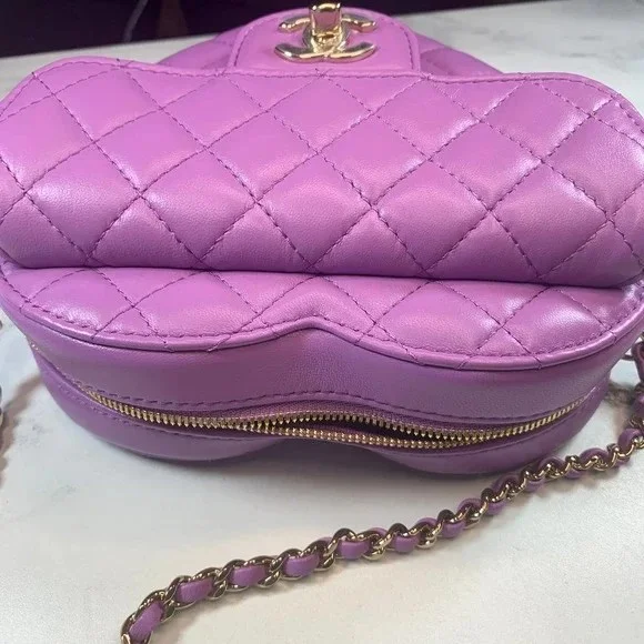 Chanel Heart Zipped Arm Coin Purse 22S Purple/Black Ap2786