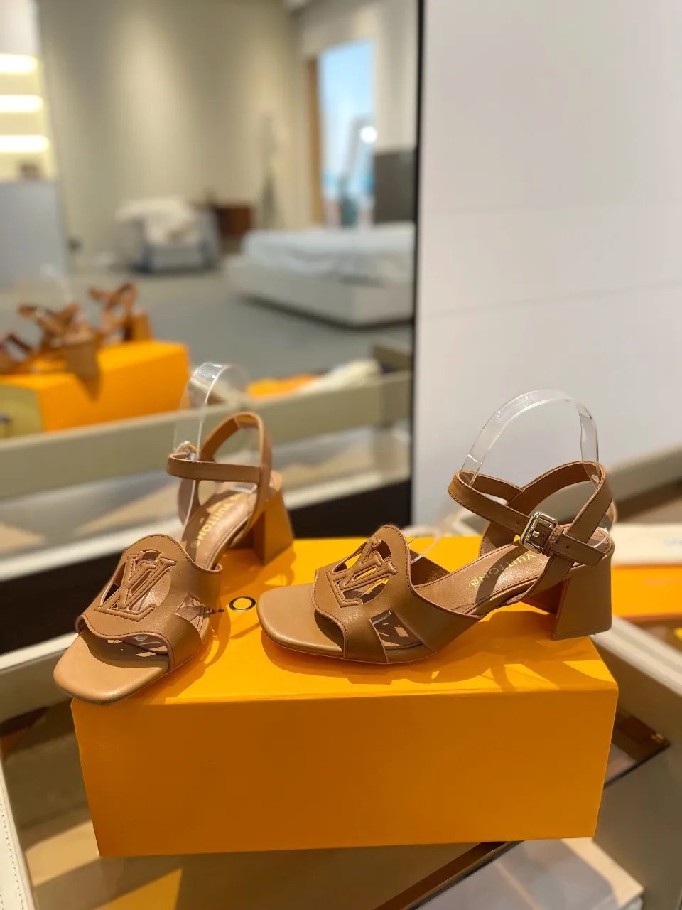 Louis new arrival women summer shoes