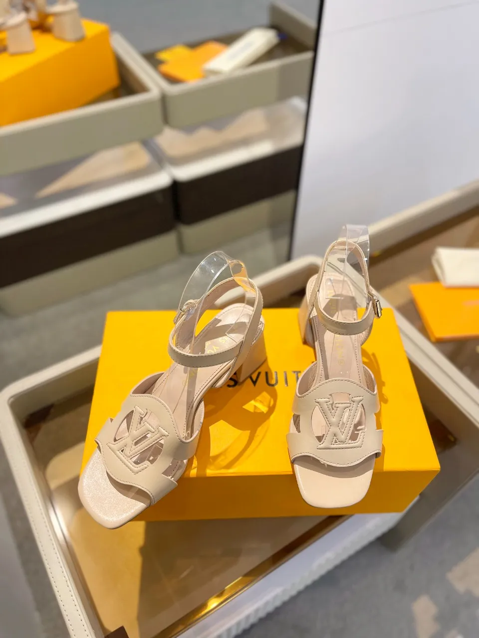 Louis new arrival women summer shoes