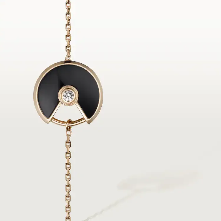 AMULETTE DE CARTIER BRACELET, XS MODEL