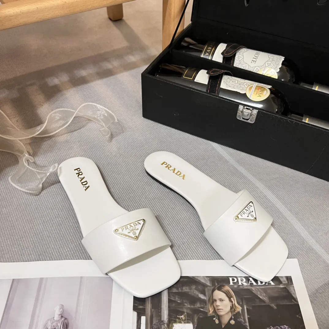 Pra new arrival women slippers