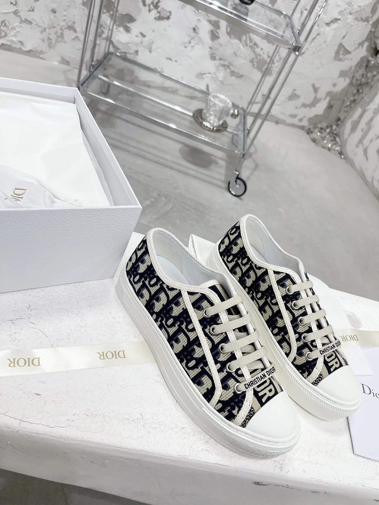 D new arrival women sneakers 02