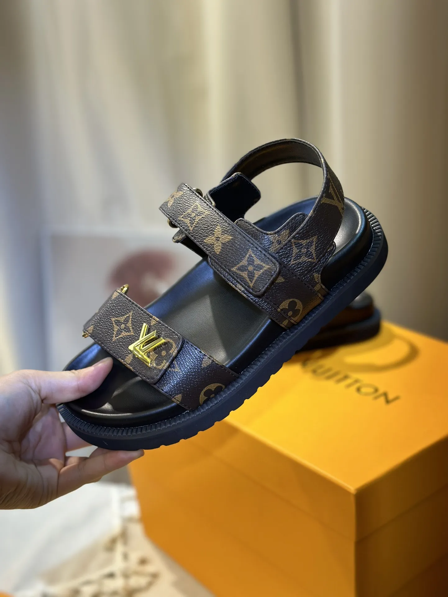 Louis new arrival summer women shoes