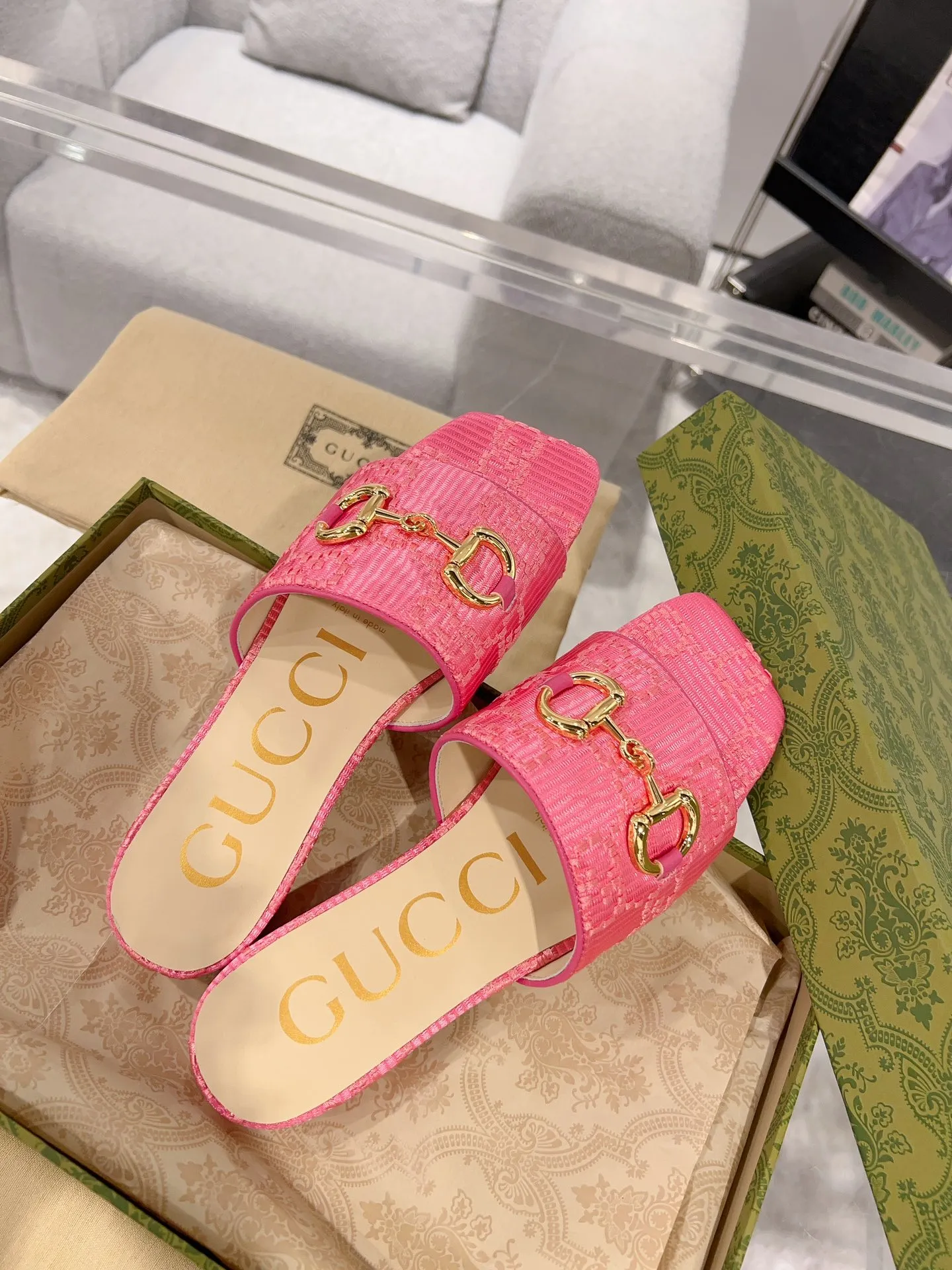 GG new arrival women slippers 01