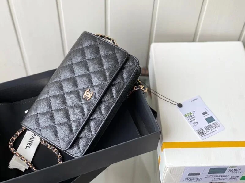 Chanel Caviar Quilted Wallet On Chain W-A33814