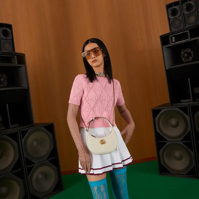 G Marmont Half-moon-shaped Mini White Bag