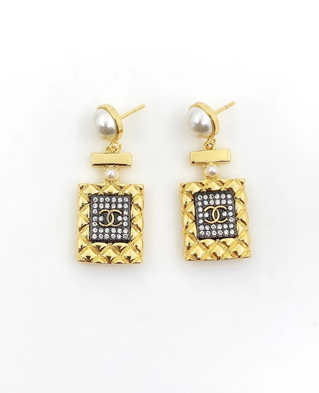 CC Earrings 0025