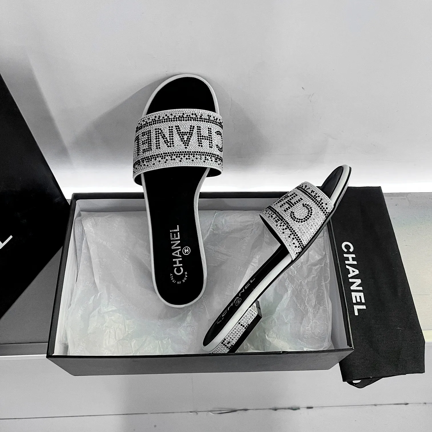 CC new arrival blingbling diamond slippers