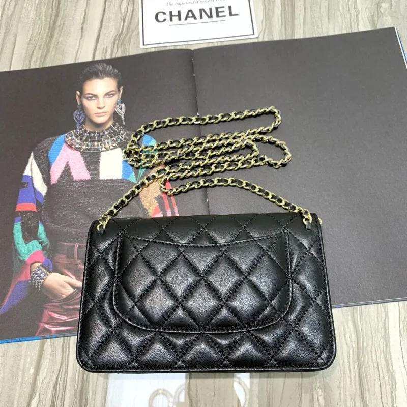 Chanel Lambskin Chain Bag 86058