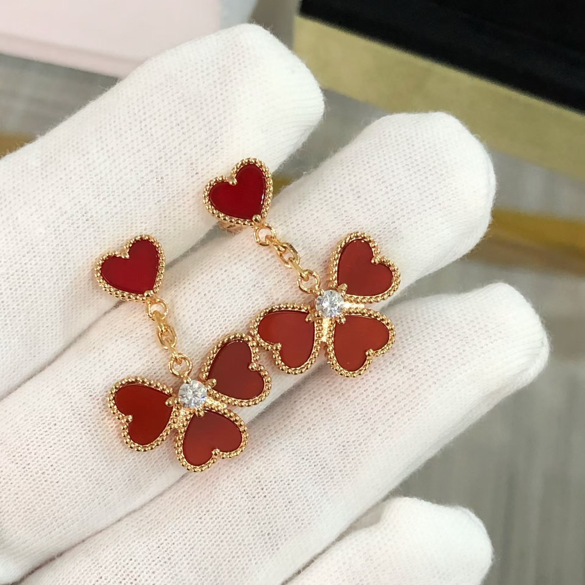 VCA Sweet Hearts Earrings - Best Replica Jewelry™