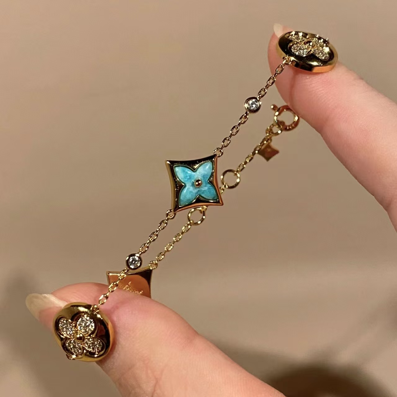 Louis Vuitton Color Blossom Star Sun Bracelet - Best Replica Jewelry™