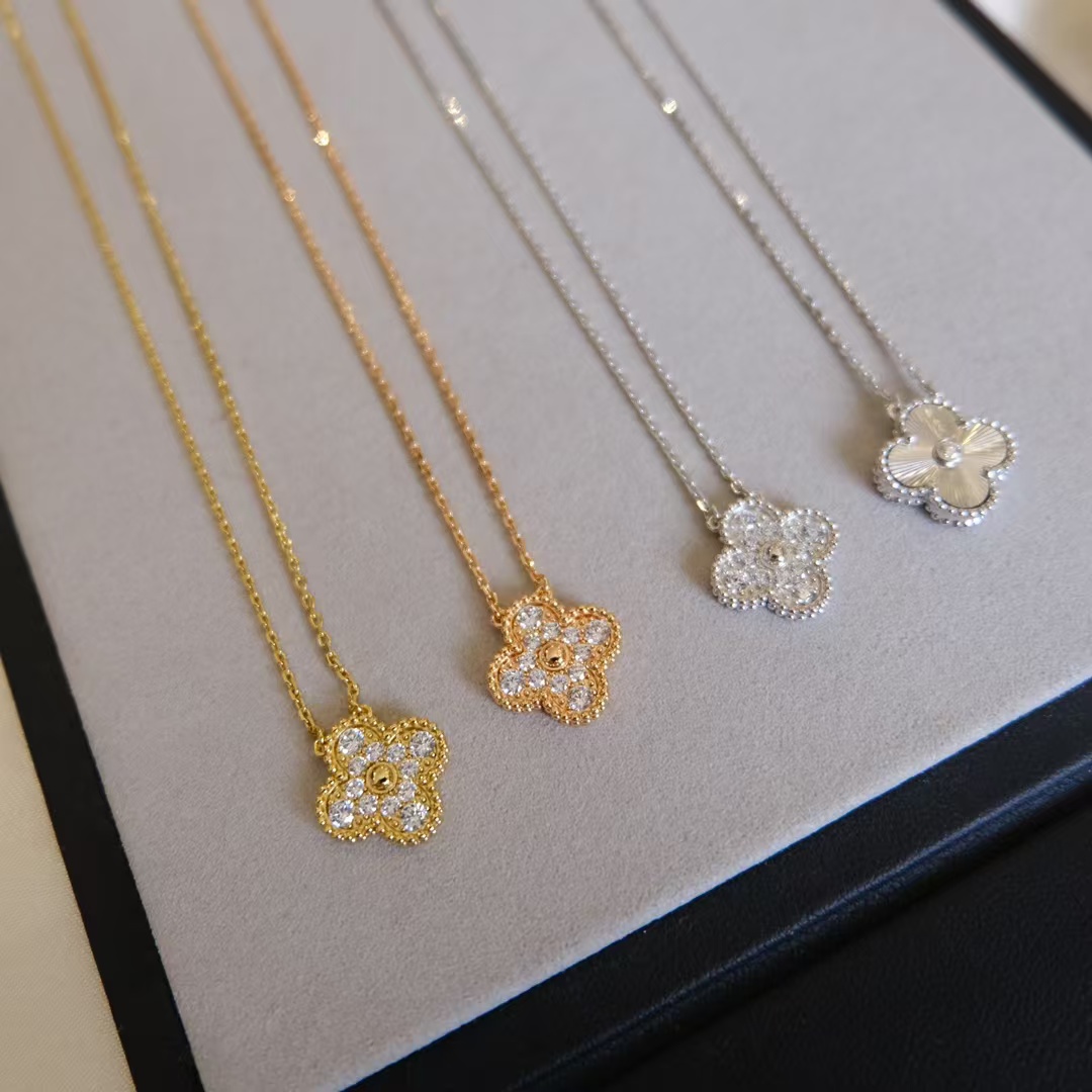 VCA Vintage Alhambra Pendant Necklace - Best Replica Jewelry™