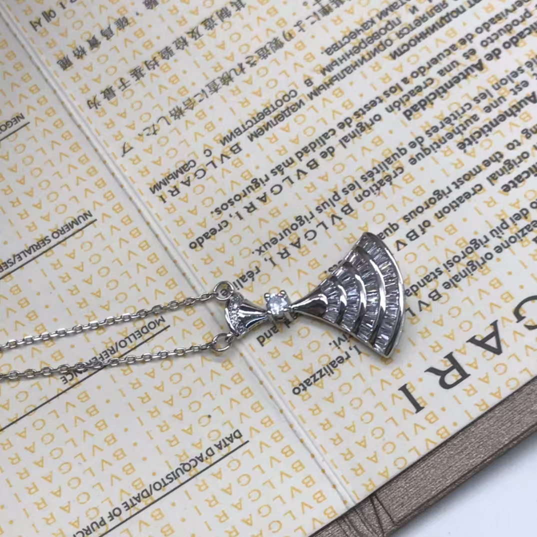 Bvlgari Divas' Dream Necklace - Best Replica Jewelry™