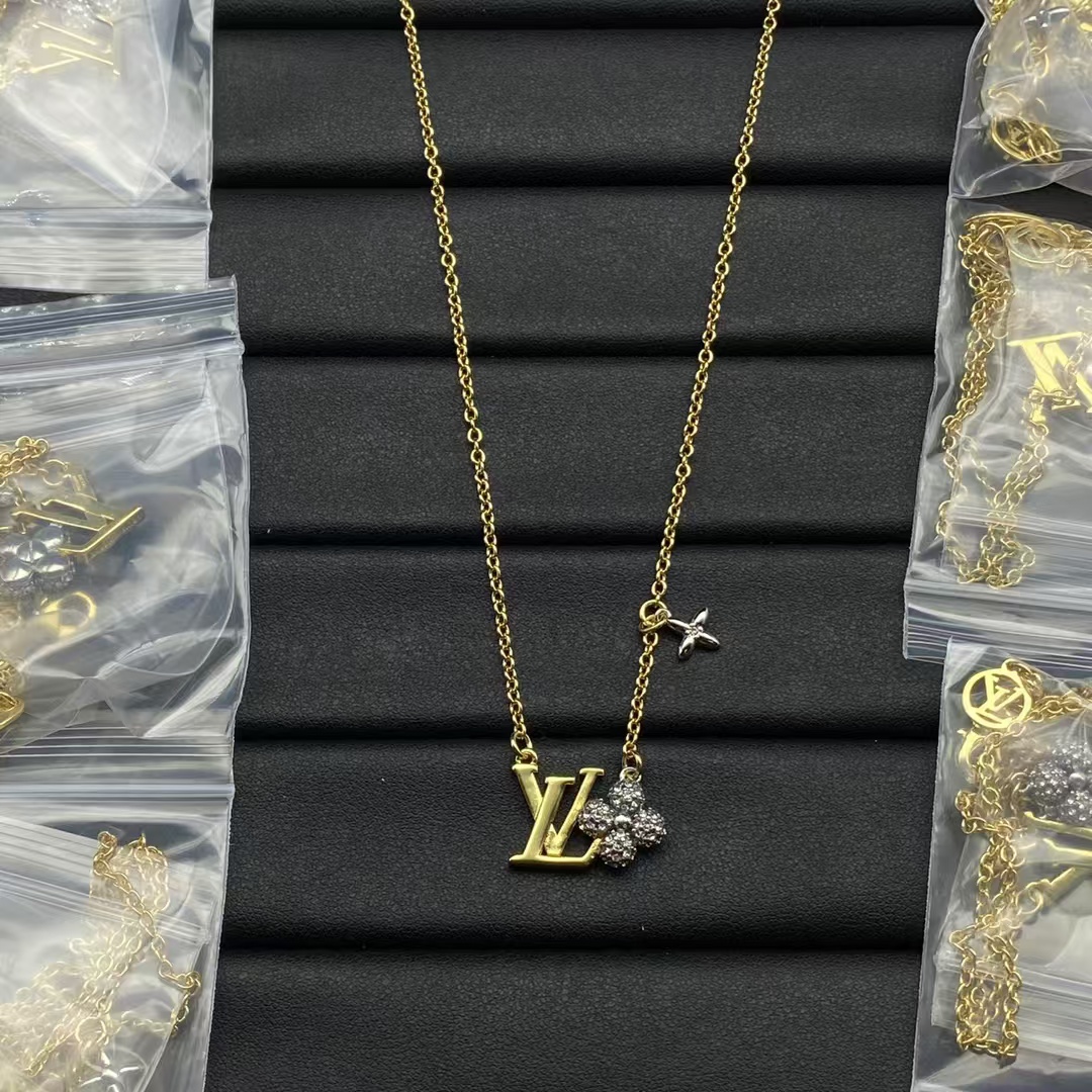 Louis Vuitton LV Letter Necklace - Best Replica Jewelry™