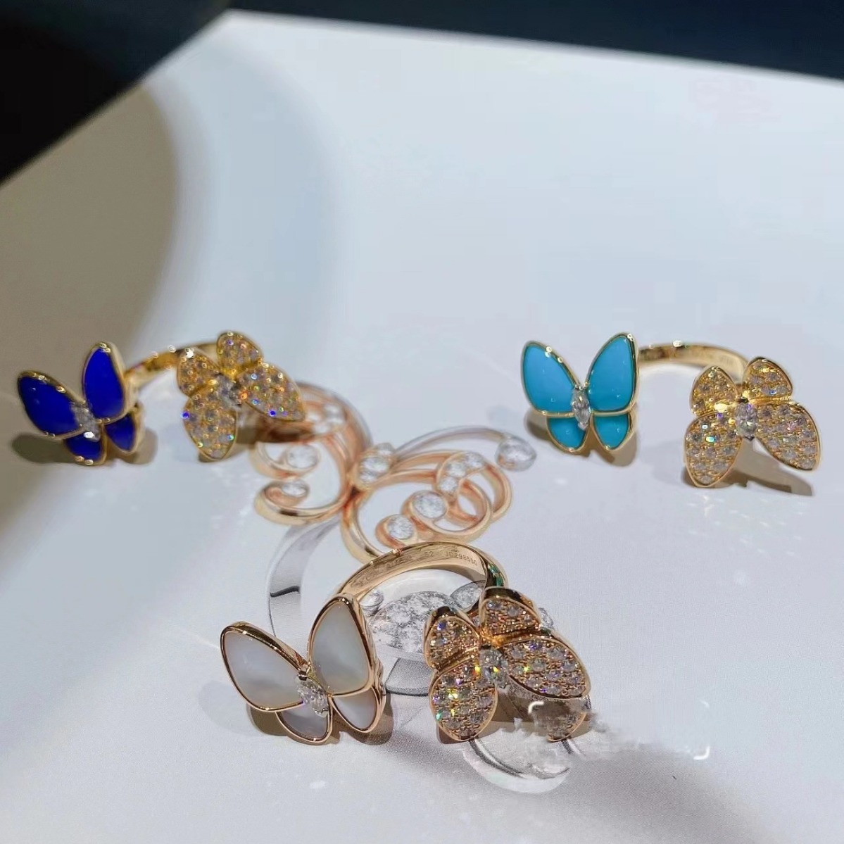 VCA Two Butterfly Between Finger Ring - Best Replica Jewelry™