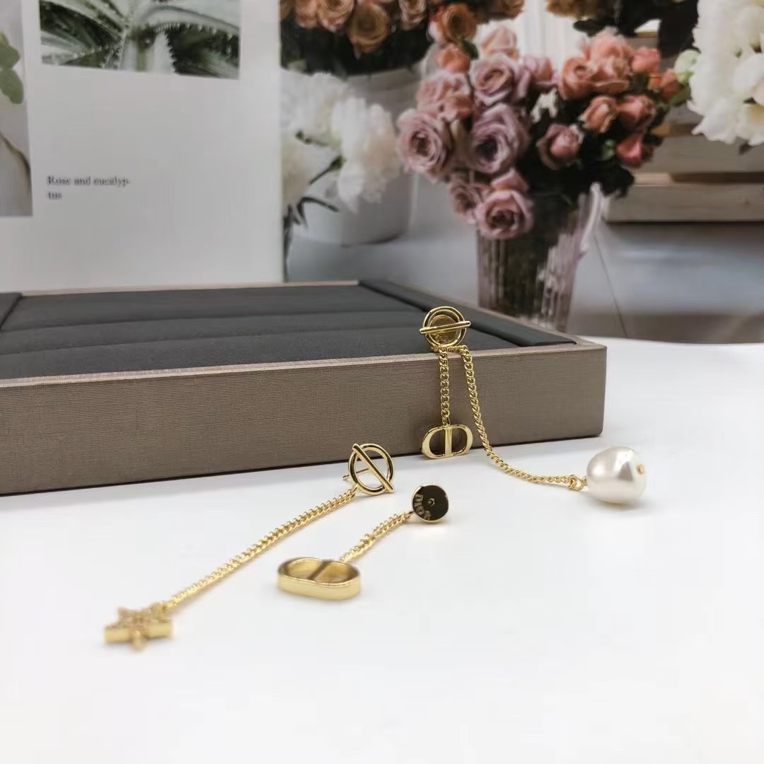 Dior Asymmetric Star Pearl Dangle Long Earrings - Best Replica Jewelry™