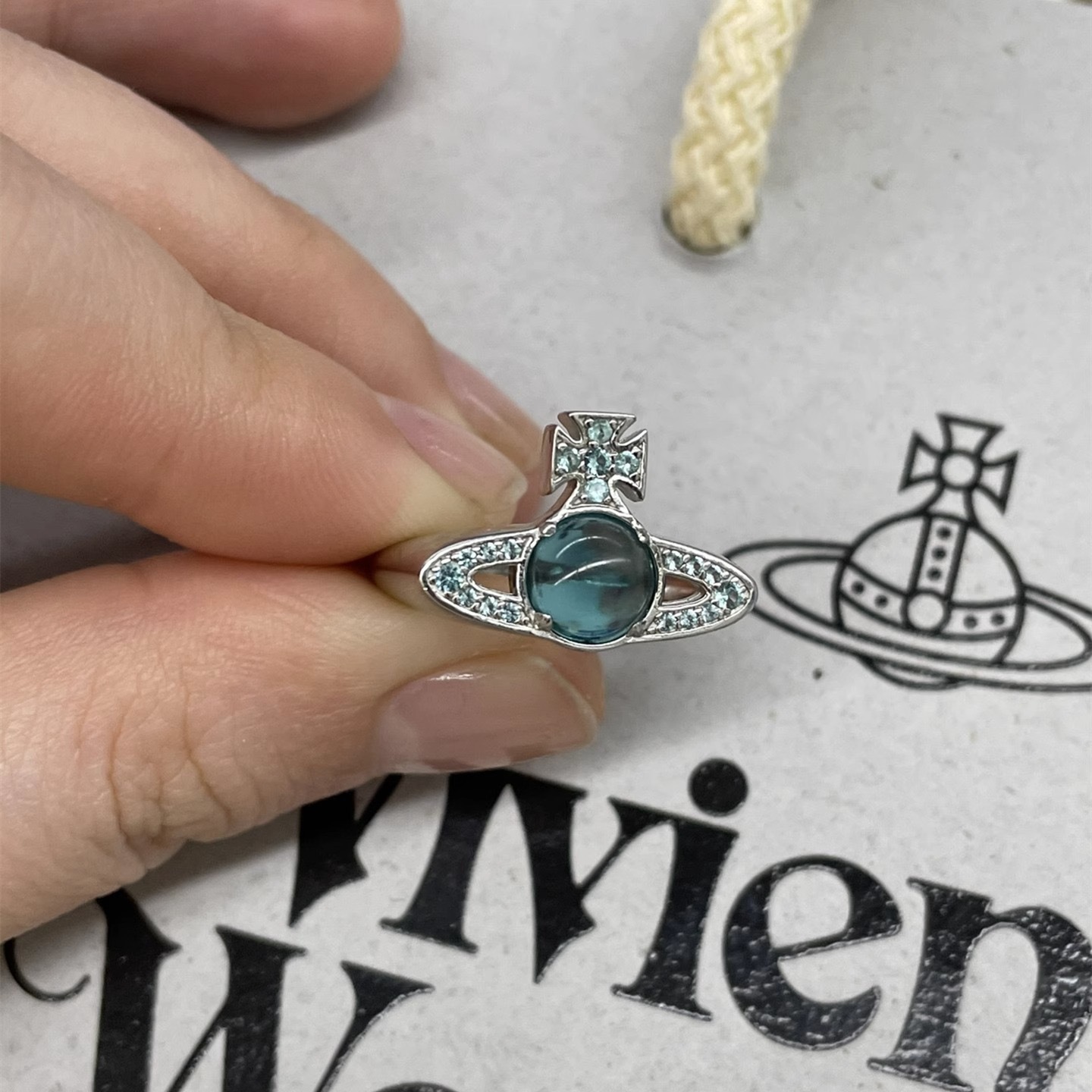 Vivienne Westwood Lake Blue Lucky Bead Saturn Ring - Best Replica Jewelry™