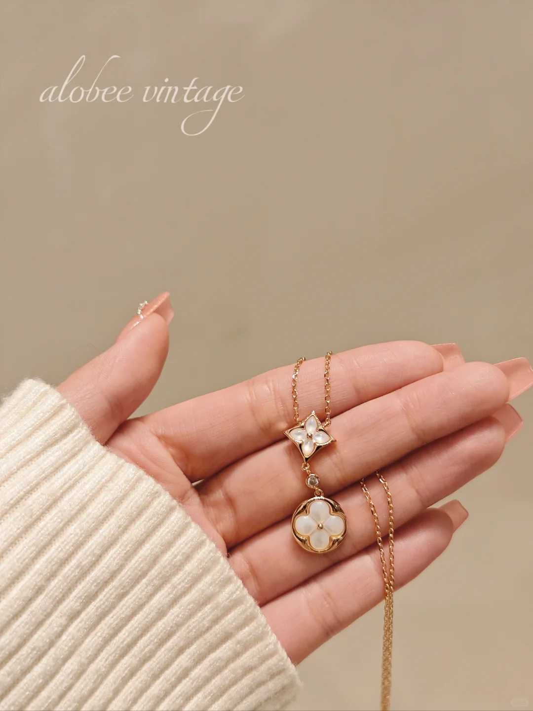 Louis Vuitton Star Sun Pendant Necklace - Best Replica Jewelry™