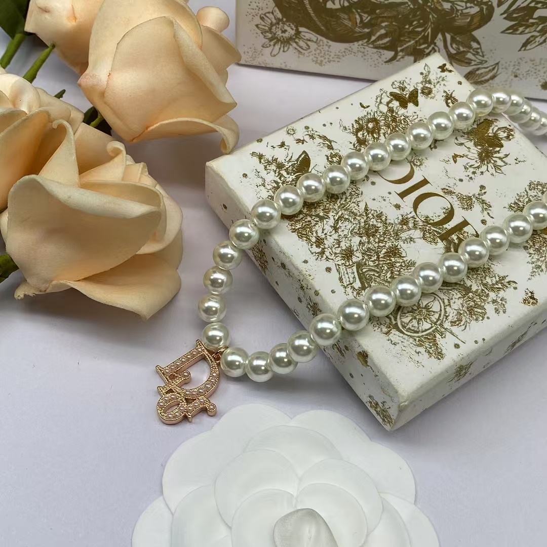 Dior Letters Pendant Pearl Necklace - Best Replica Jewelry™