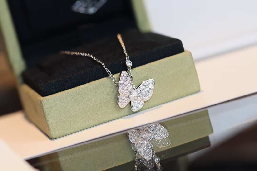 VCA Two Butterfly Pendant Necklace - Best Replica Jewelry™