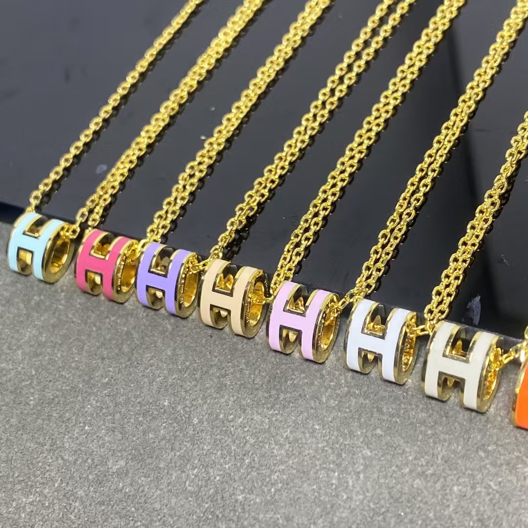 Hermes Mini Enamel H Pendant Necklace - Best Replica Jewelry™