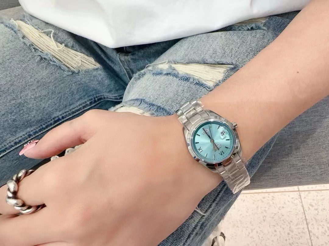 Vivienne Westwood Light Blue Dial Silver Band Saturn Watch - 28MM - Best Replica Jewelry™