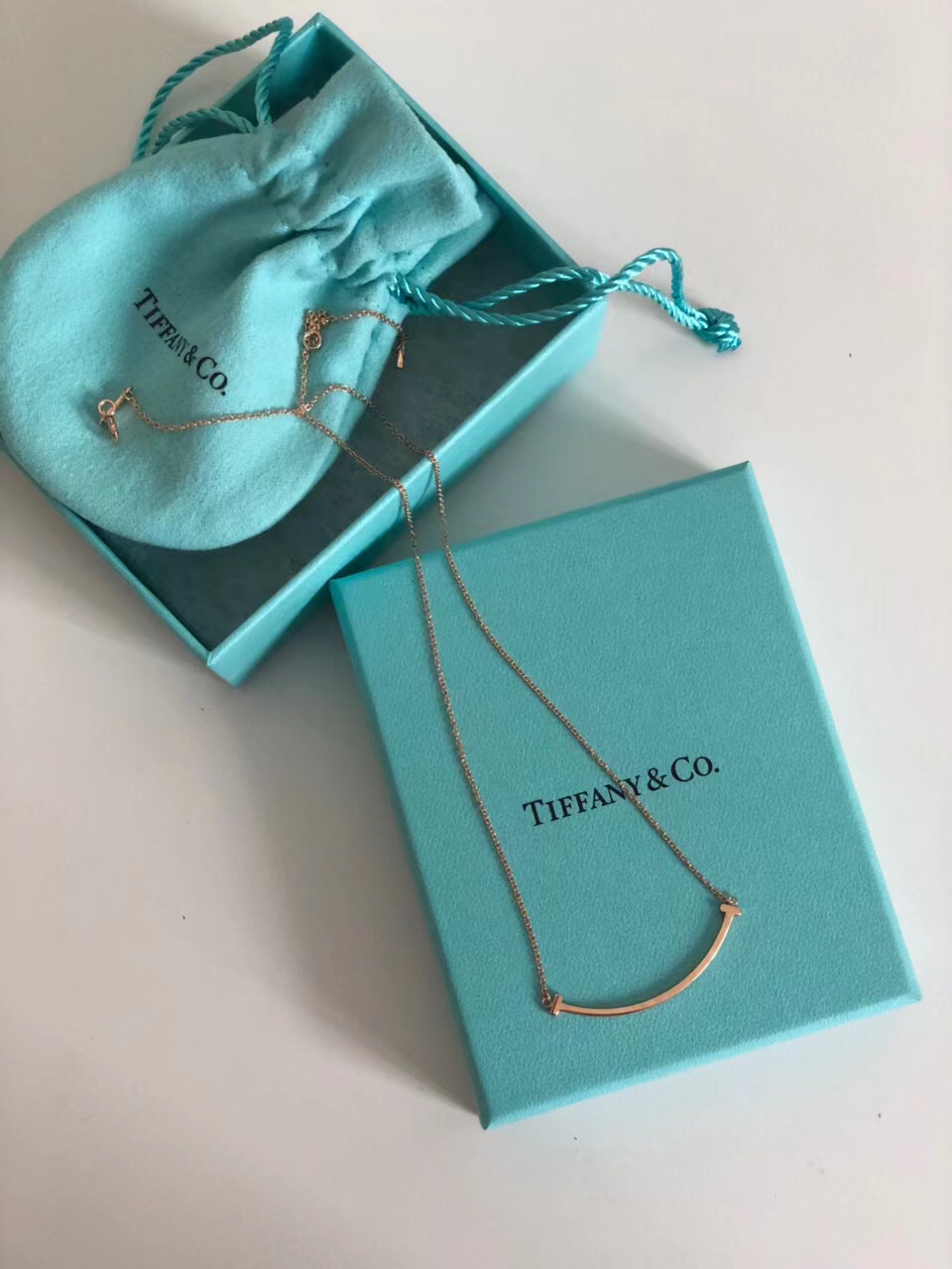 Tiffany Medium Smile Pendant Necklace - Best Replica Jewelry™