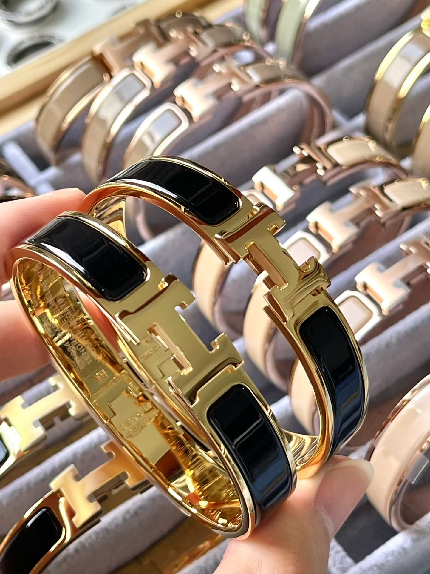 Hermes Wide H Enamel Bracelet Bangle - Best Replica Jewelry™