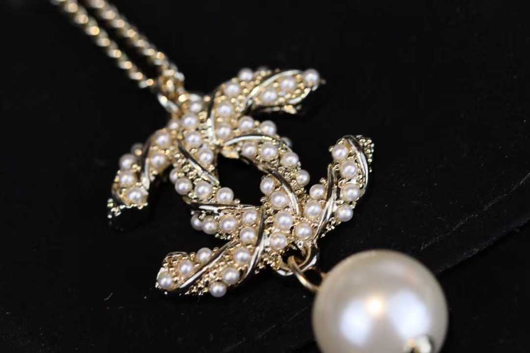 Chanel Long Sweater Pearl Drop Necklace - Best Replica Jewelry™