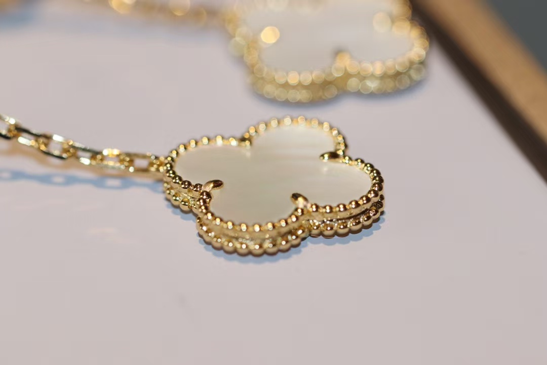 VCA Magic Alhambra Earrings, 2 Motifs - Best Replica Jewelry™