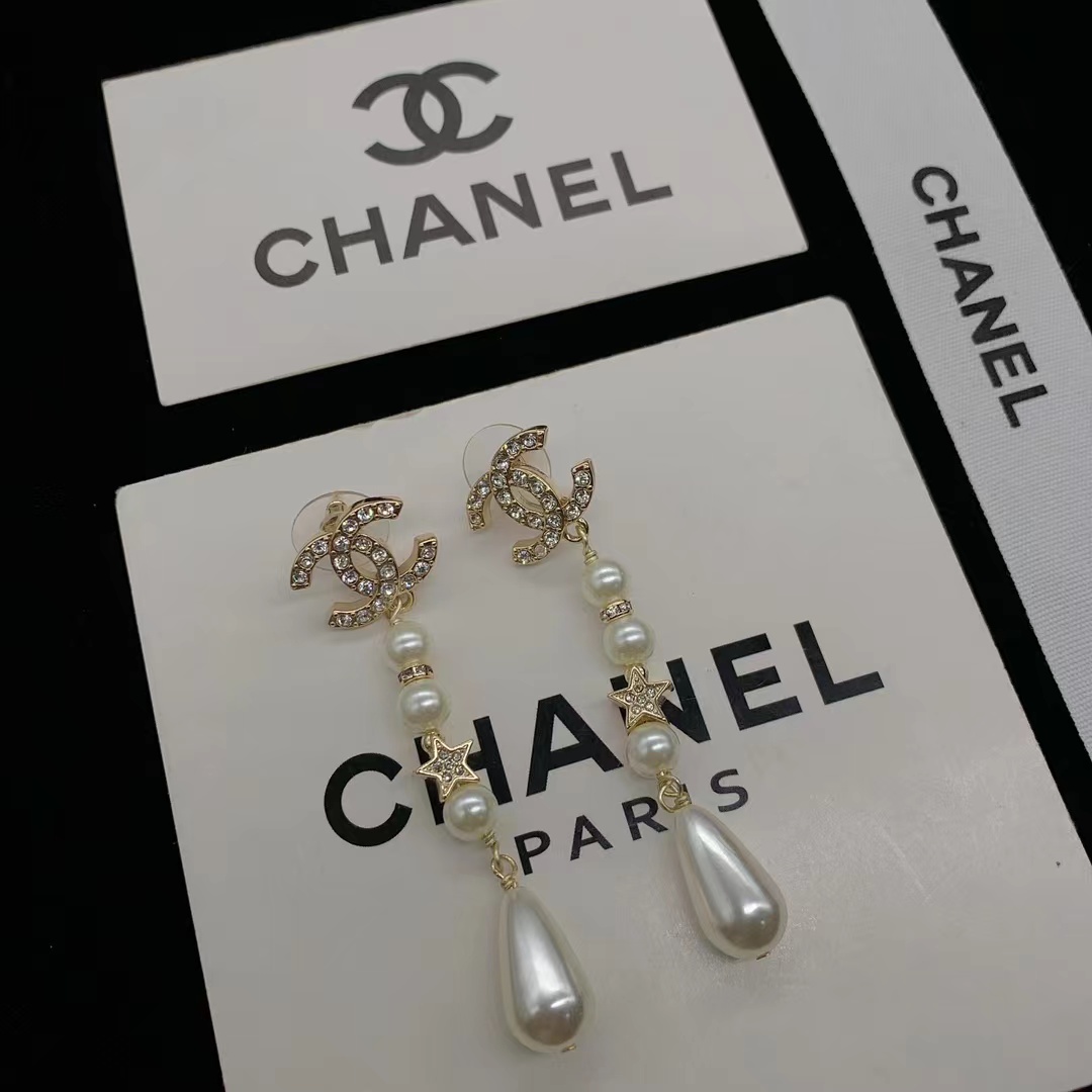 Chanel Teardrop Pearl Tassel Earrings - Best Replica Jewelry™