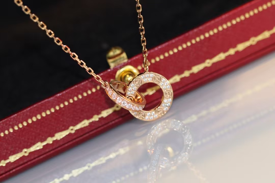 Cartier LOVE Pendant Necklace - Best Replica Jewelry™