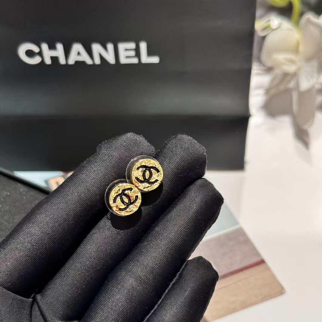 Chanel Round Stud Earrings - Best Replica Jewelry™