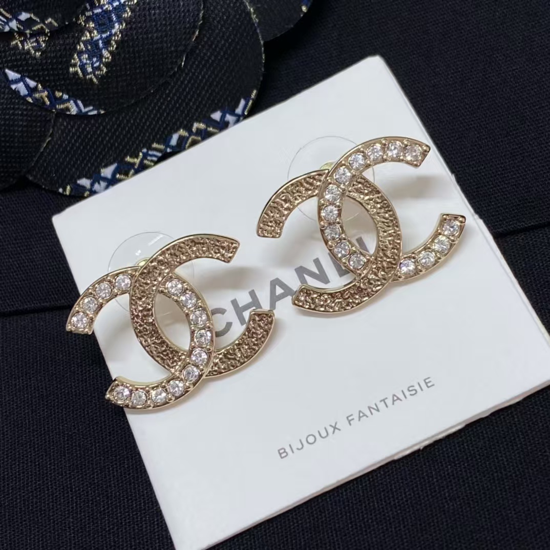 Chanel Single C Paved Diamond Earrings - Best Replica Jewelry™