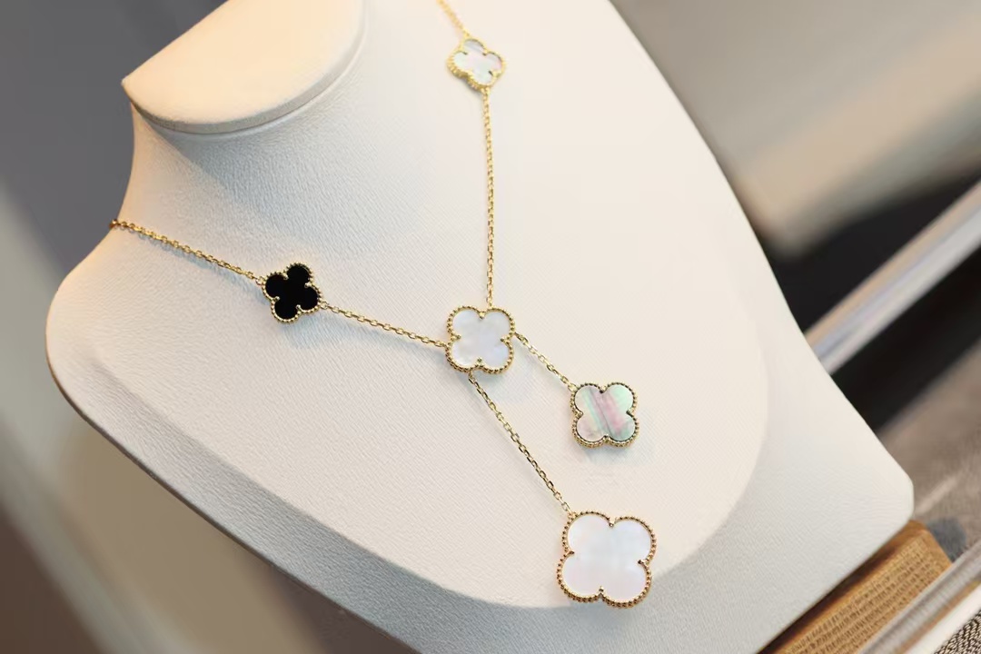 VCA Magic Alhambra Necklace, 6 Motifs - Best Replica Jewelry™