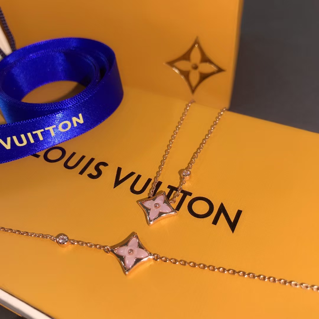 Louis Vuitton Color Blossom Star Bracelet - Best Replica Jewelry™