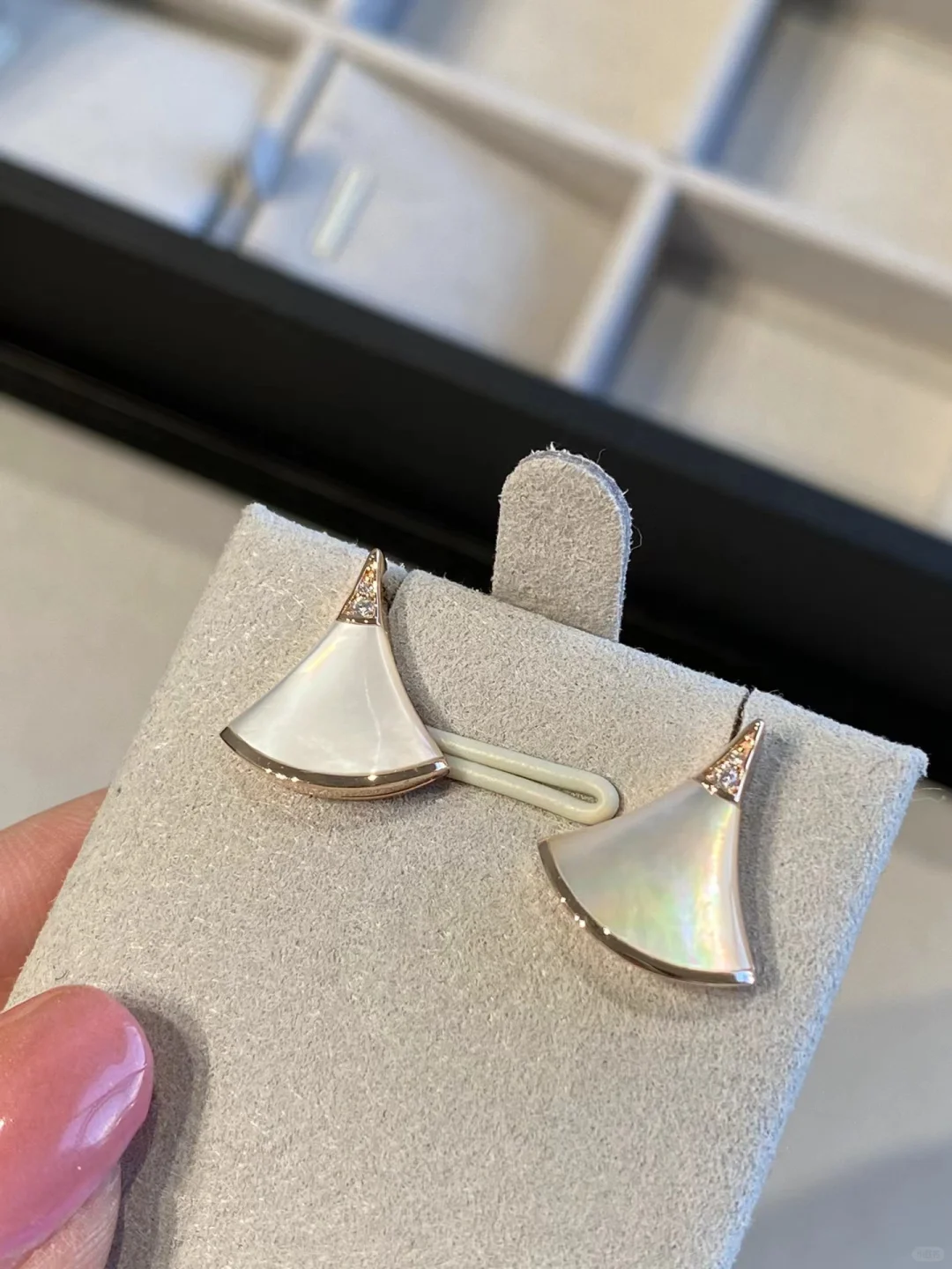 Bvlgari Divas’ Dream Earrings - Best Replica Jewelry™