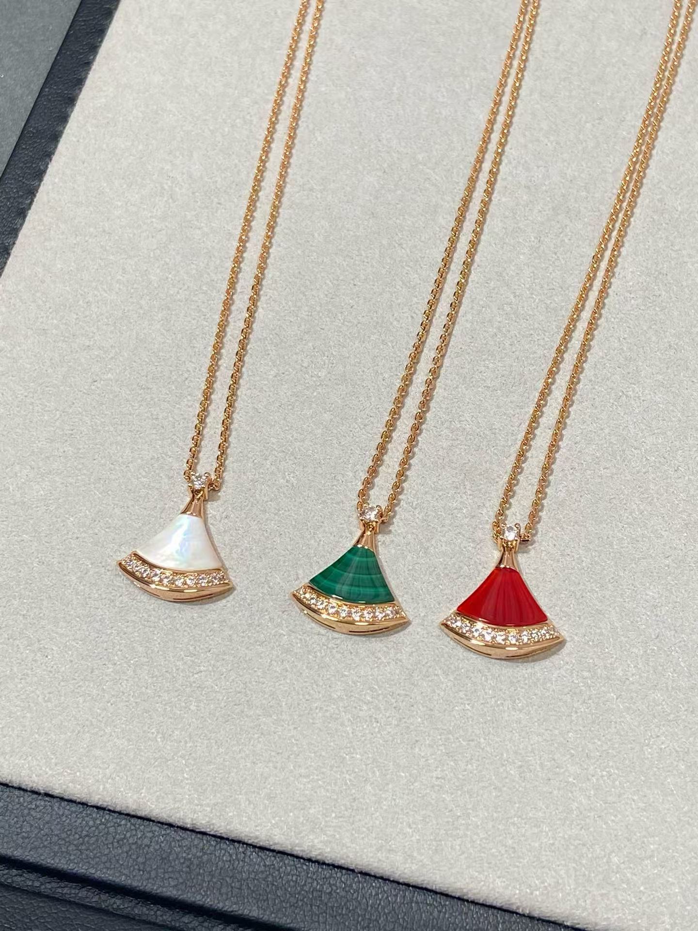 Bvlgari Divas' Dream Necklace - Best Replica Jewelry™