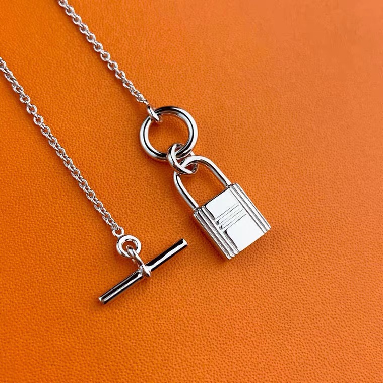 Hermes OT Clasp Lock Pendant Necklace - Best Replica Jewelry™
