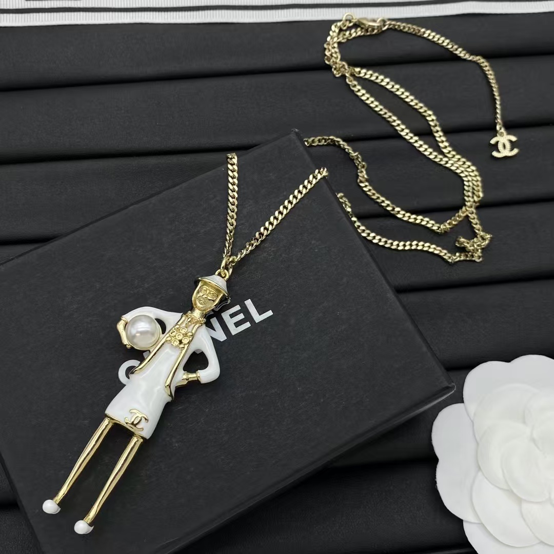 Chanel Coco Mademoiselle Figurine Enamel Gold Tone Necklace - Best Replica Jewelry™