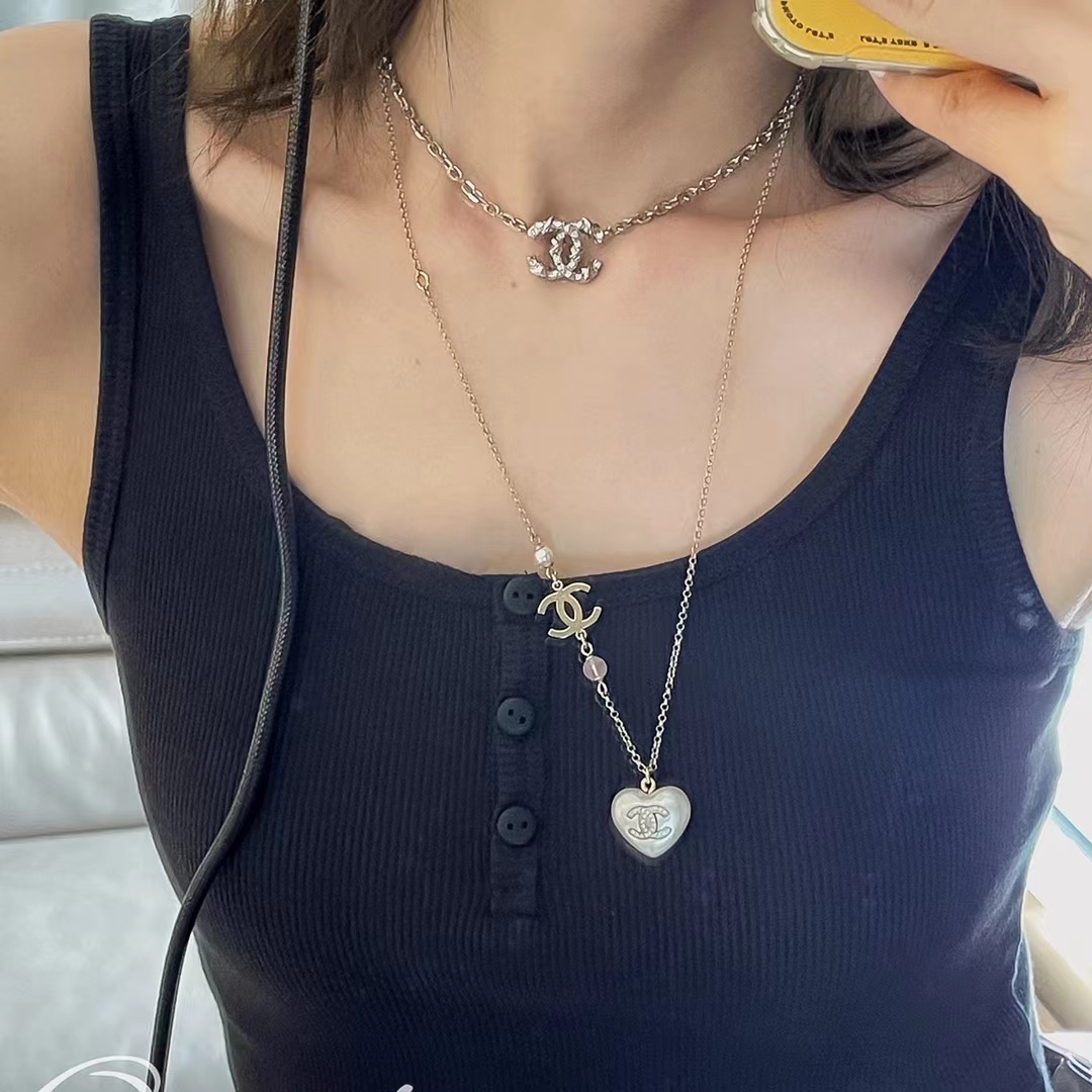 Chanel Pearl Love Heart Pendant Necklace - Best Replica Jewelry™