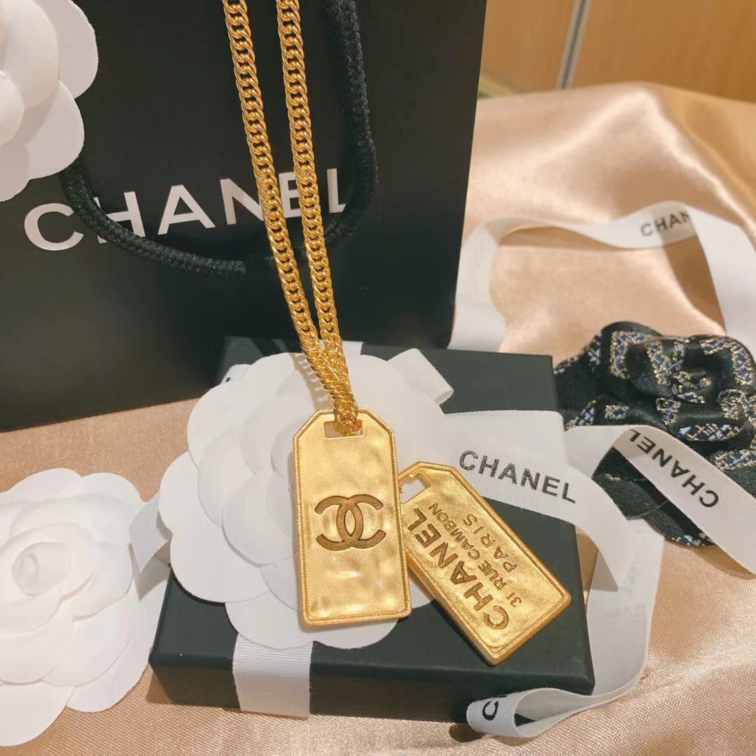 Chanel Unisex Thick Cuban Chain Rectangle Tag Pendant Necklace - Best Replica Jewelry™