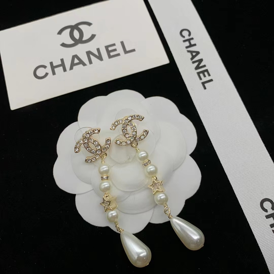 Chanel Teardrop Pearl Tassel Earrings - Best Replica Jewelry™