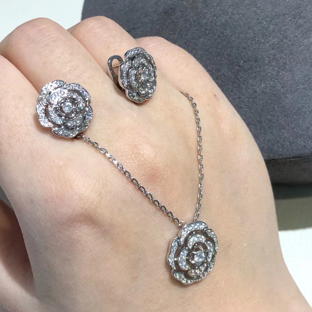 Chanel Diamond Camellia Flower Pendant Necklace - Best Replica Jewelry™