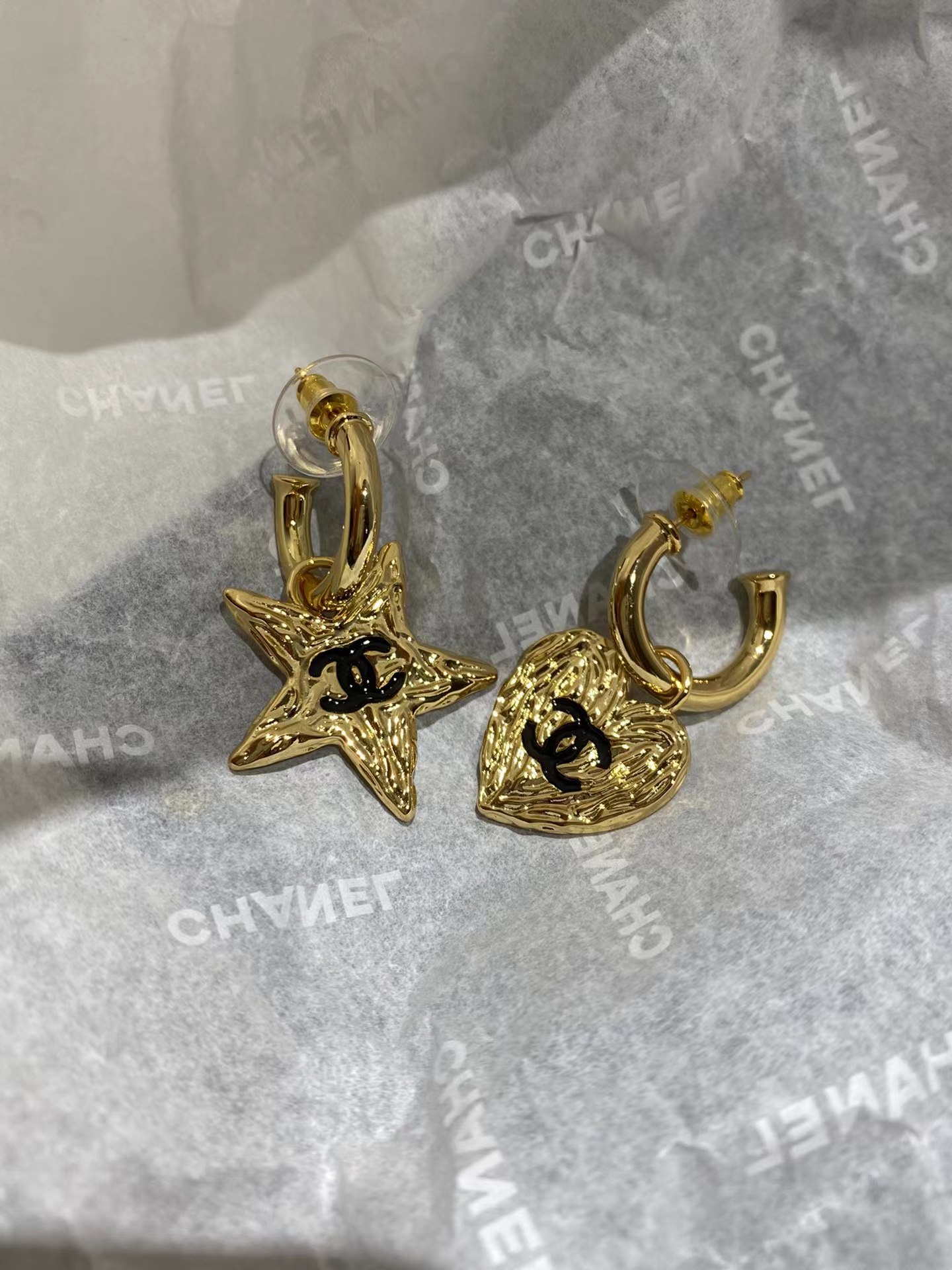 Chanel Asymmetric Star and Love Heart Dangle Earrings - Best Replica Jewelry™