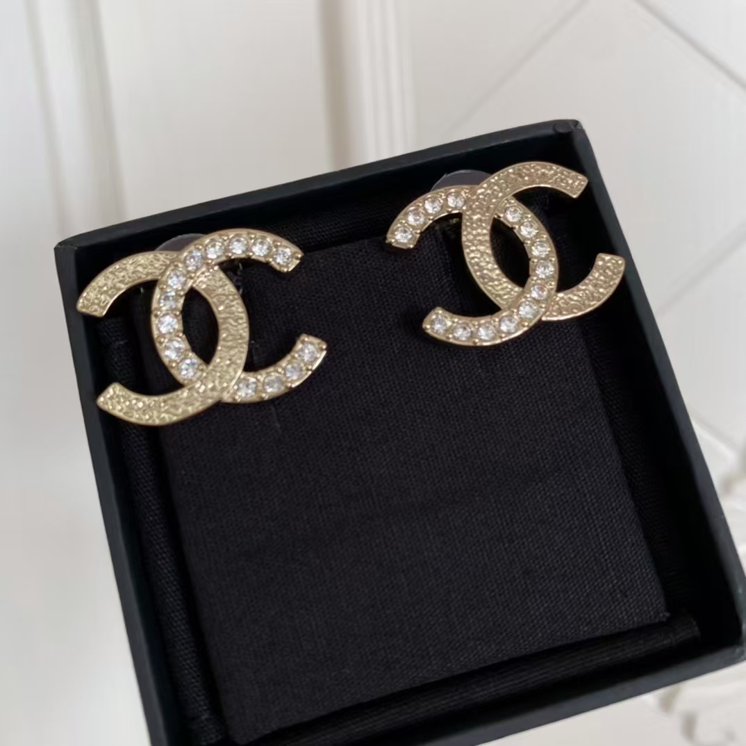 Chanel Single C Paved Diamond Earrings - Best Replica Jewelry™